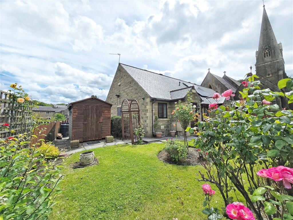 Gardens Front &amp; Side