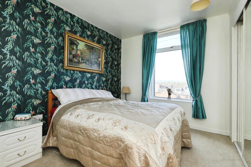 BEDROOM NO.1