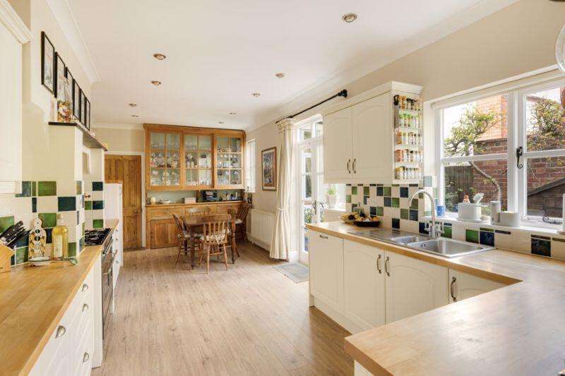 Kitchen/Breakfast room