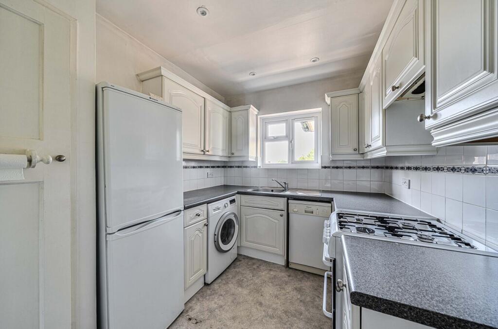 3-681de3f85cf28-1...