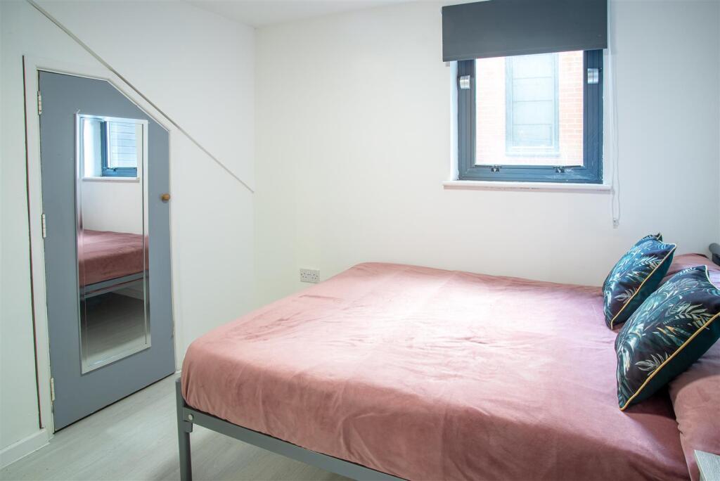 164B Bedroom