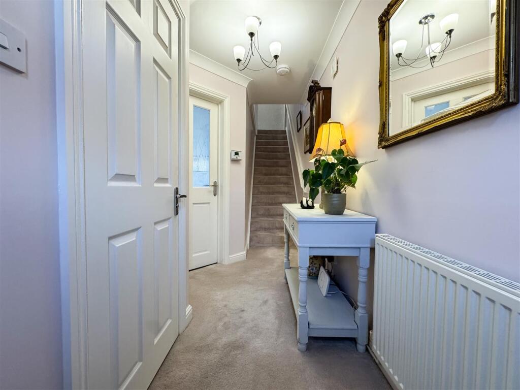 ENTRANCE HALLWAY