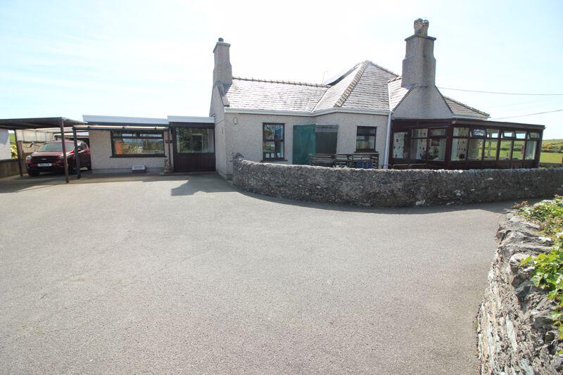 drive/parking and car port