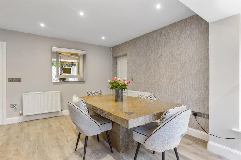 18 Baillie Park 316112 06.jpg