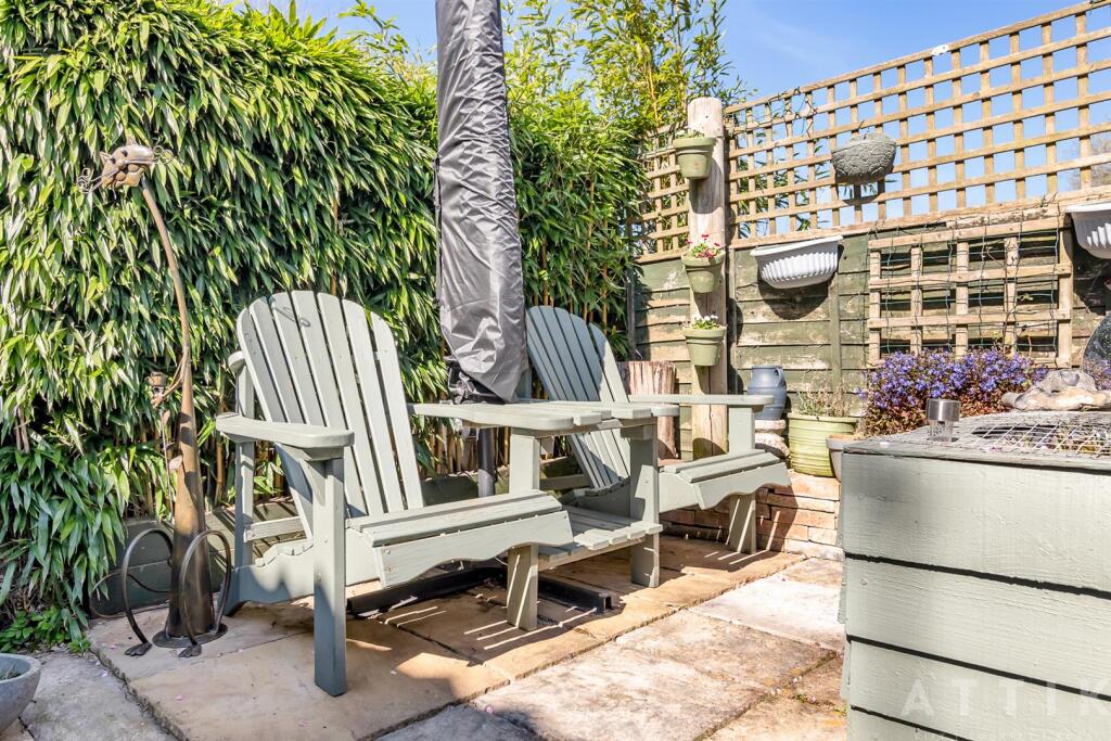 2 Town Farm Cottages IP19 0BE (19).jpg