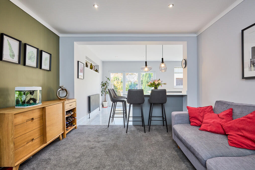 Edward Knight 202...