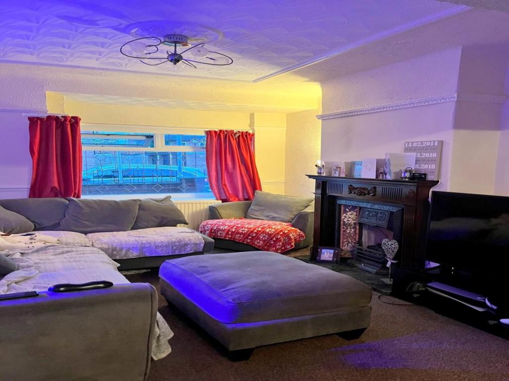 Lounge 2