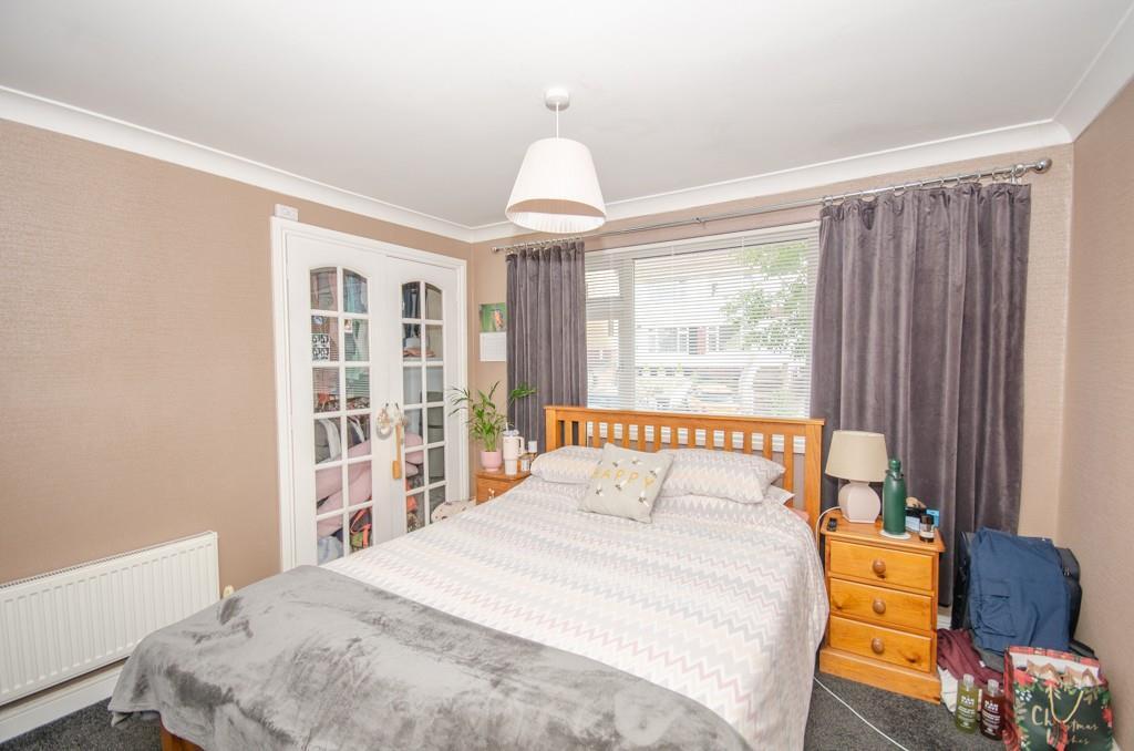 Bedroom one pic 2.jpg