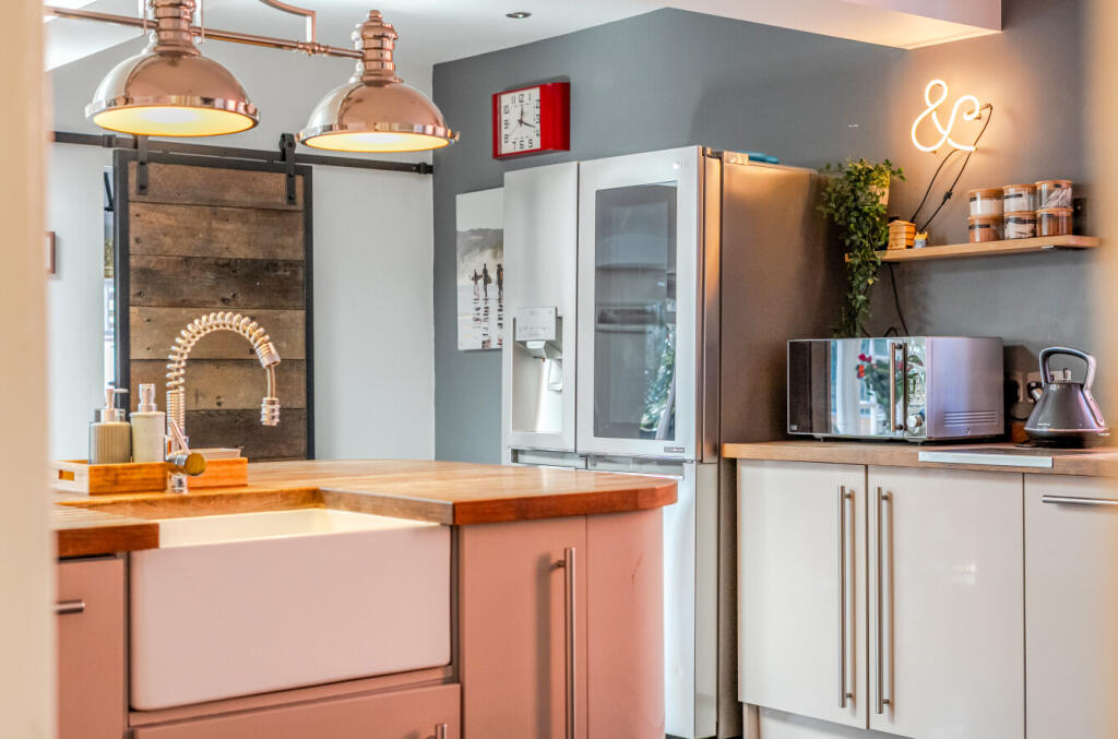 -68da8318e2bf0-l-1357299-4-68d977e0e4aab