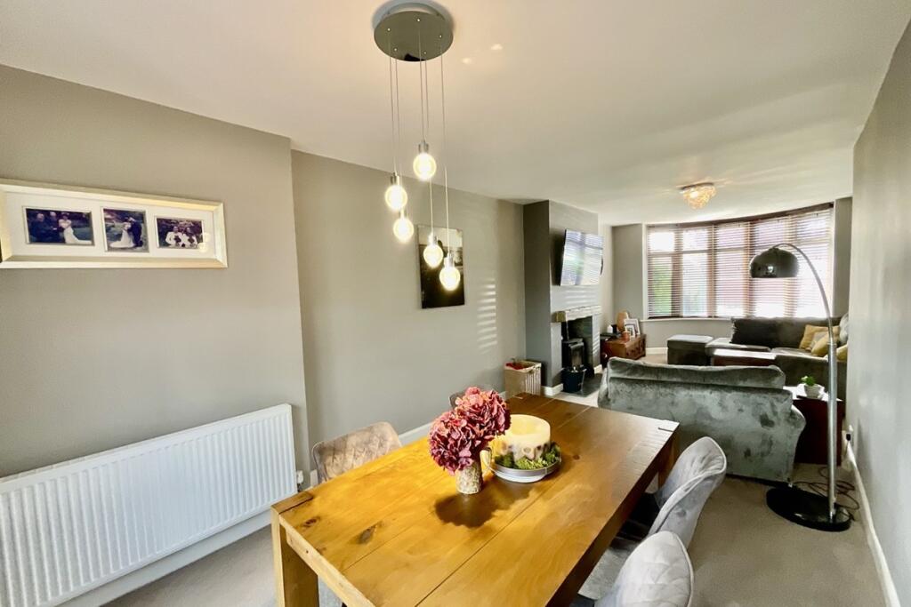 Lounge Dining Room 