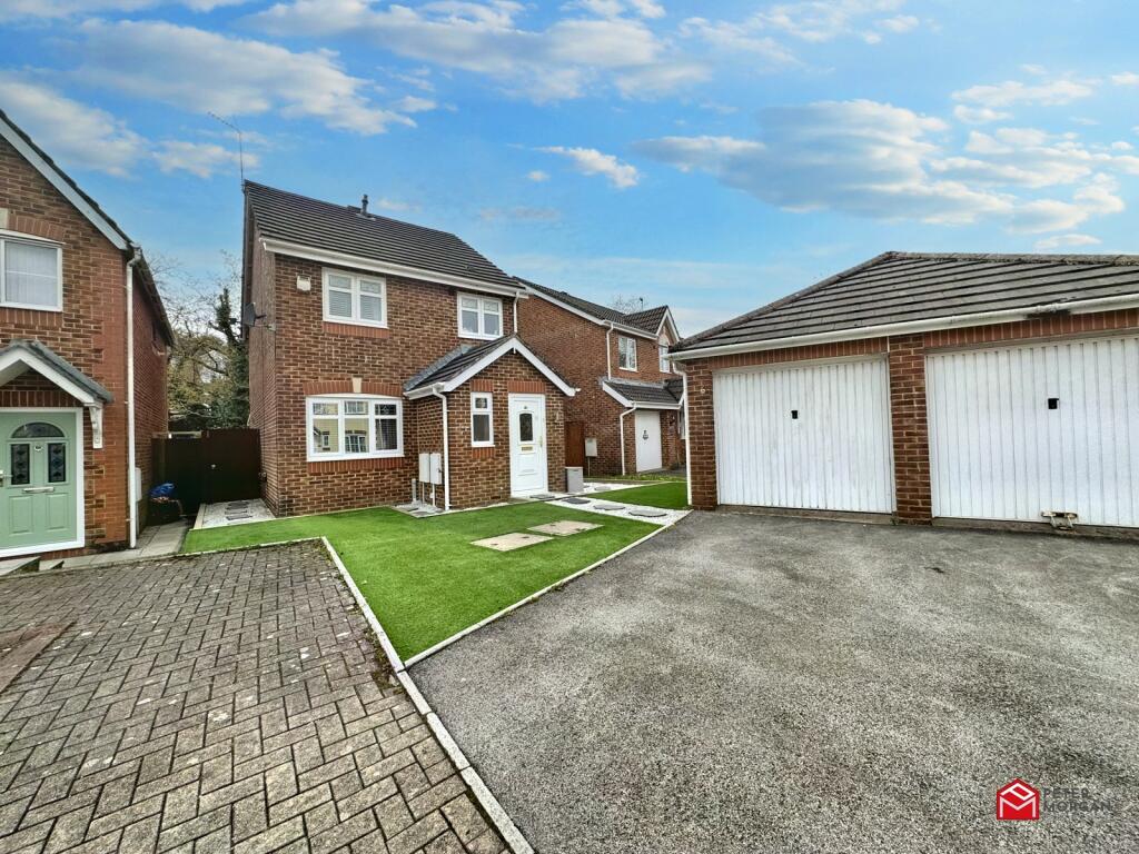 Front Garden &amp; Driveway