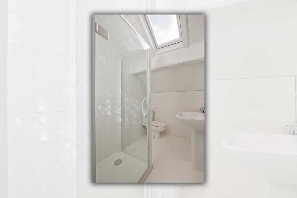 En Suite Shower Room