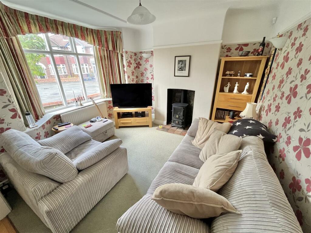 Sitting Room.jpg