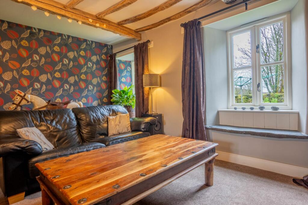 SITTING ROOM