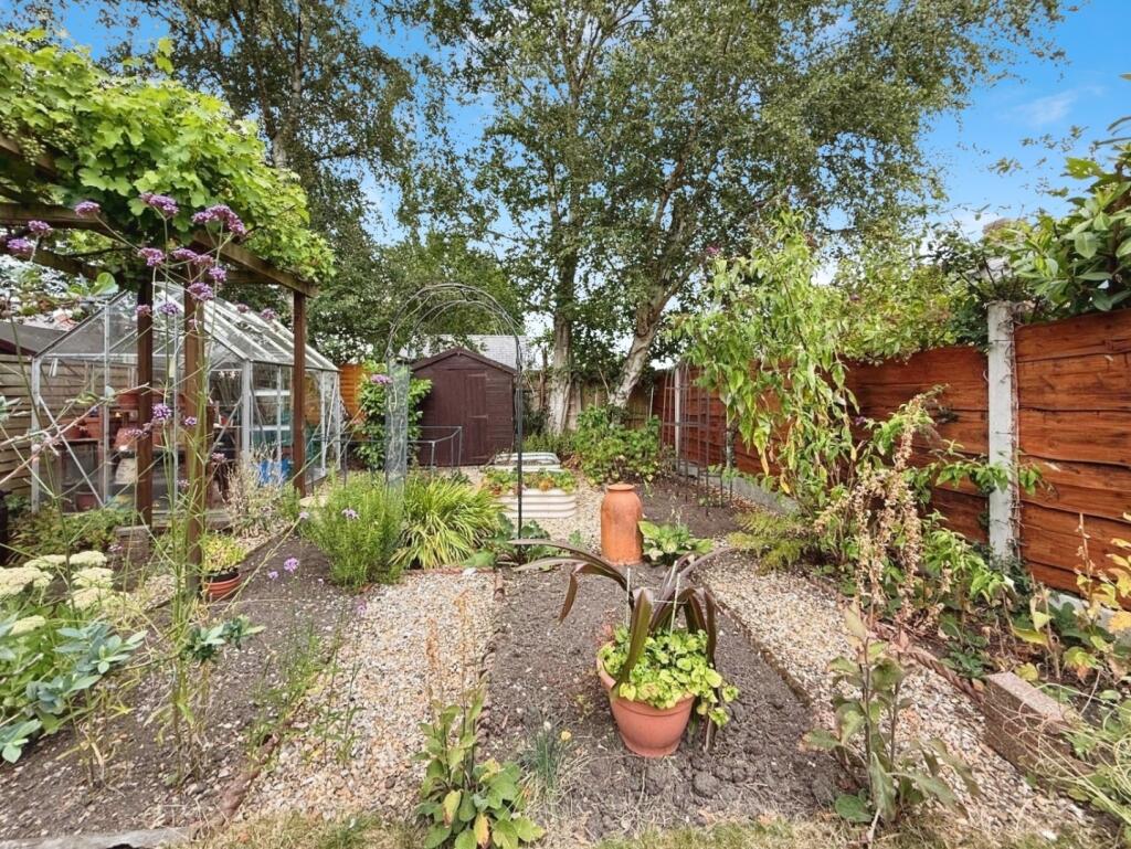 pbox-garden-326582.jpg