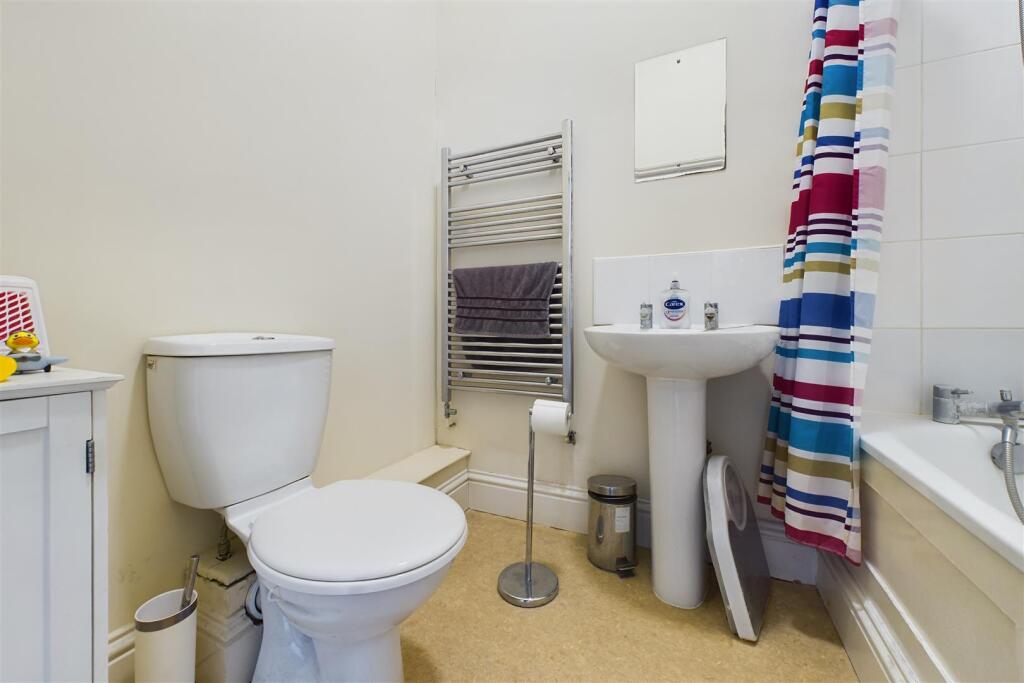 21 Oriel Buildings, Twerton Farm Close, Twerton, B