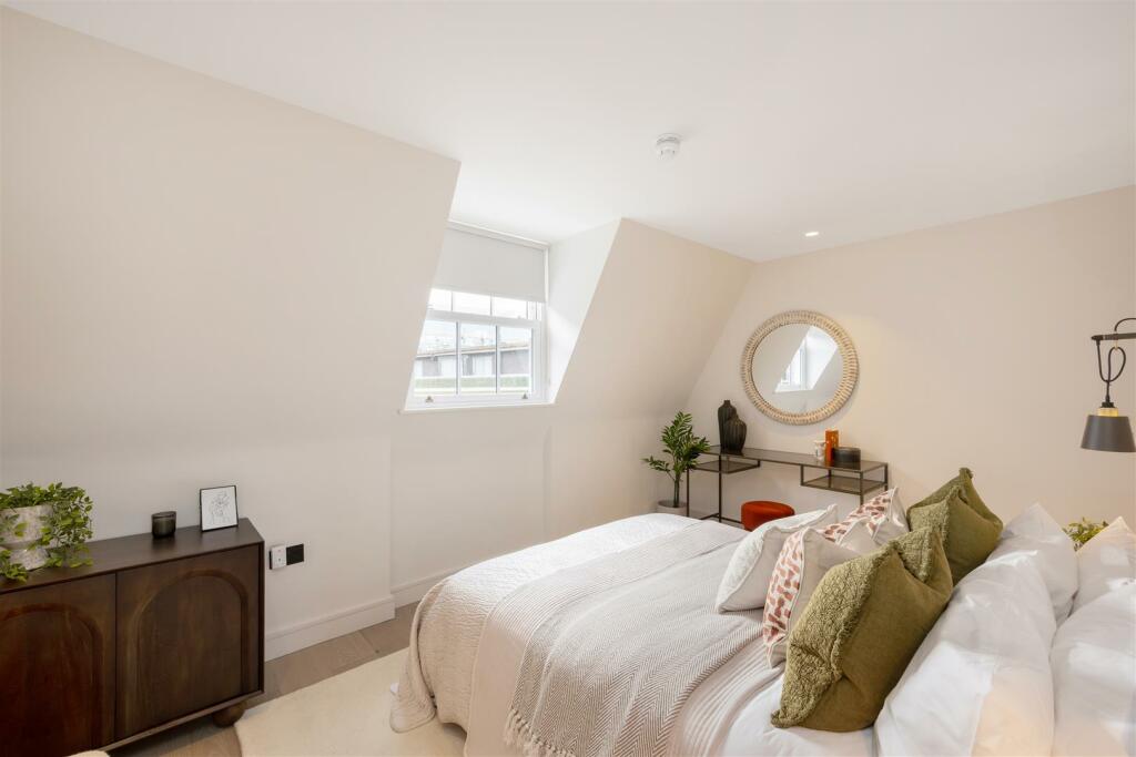 98A Draycott Avenue Hi-14.jpg