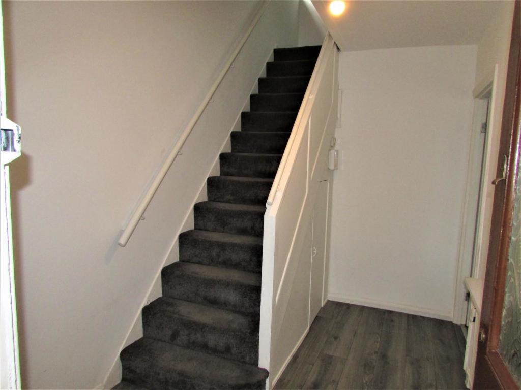 ProppsHallDv28hall.JPG