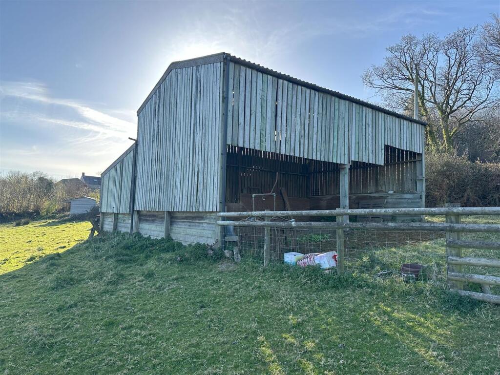 Land at Pound 5.jpeg