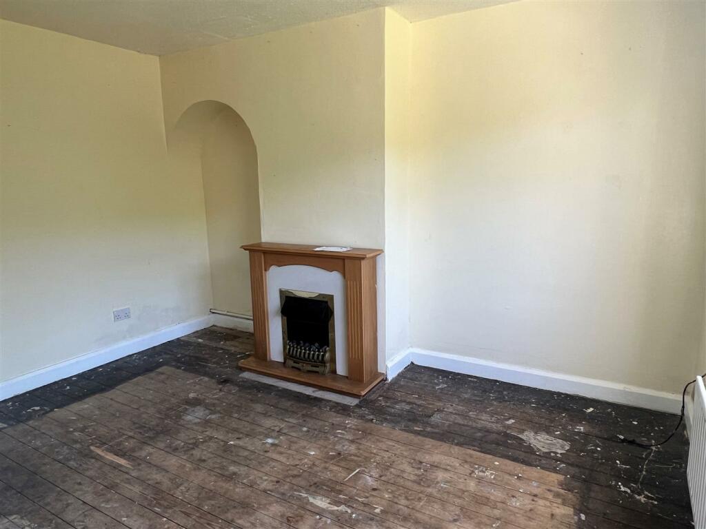 Lounge 3.jpg