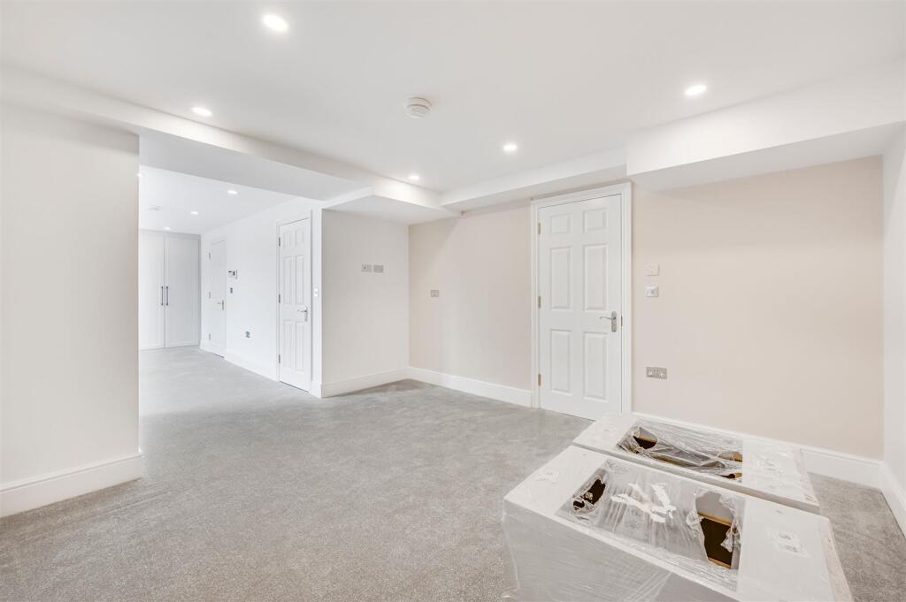 James_Anderson_Flat_2___Limes_House___Mortlake_Hig