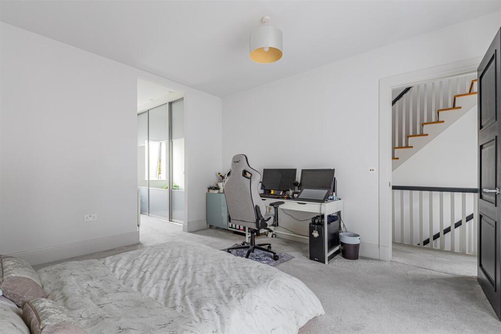 Llandaff Place 10-16.jpg