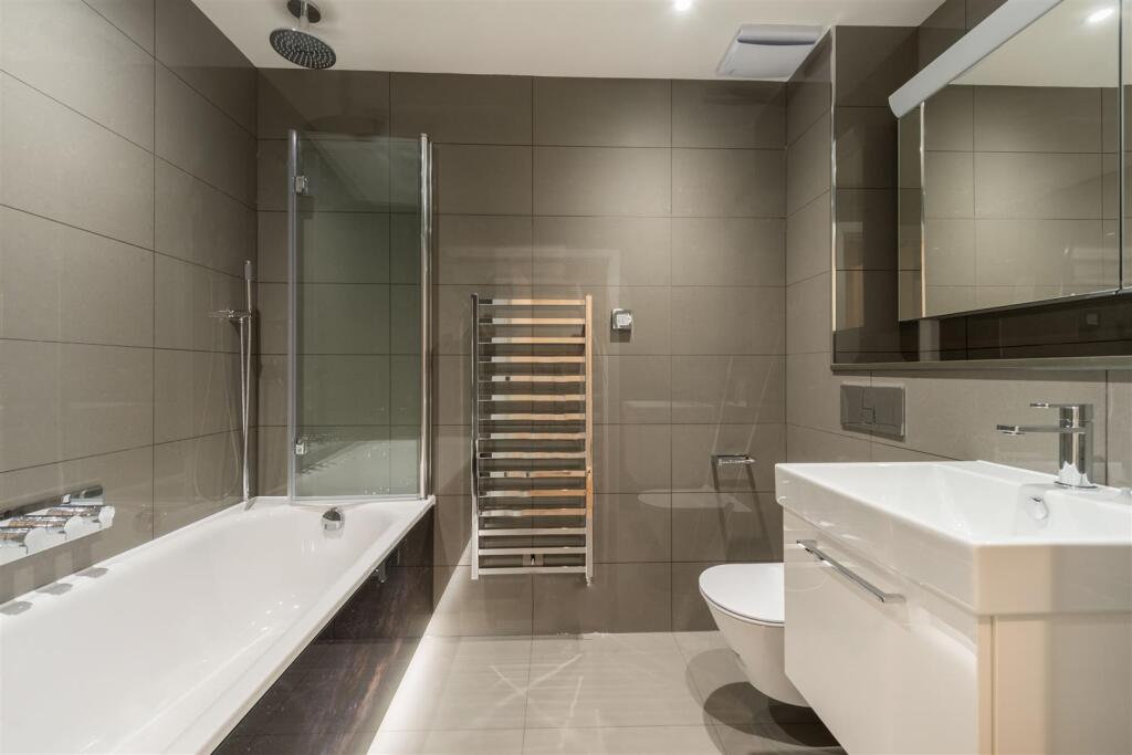 highres1905299.jpg