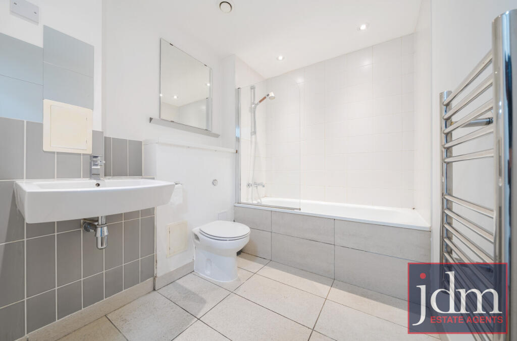 9fc76f04-5b7e-40e...