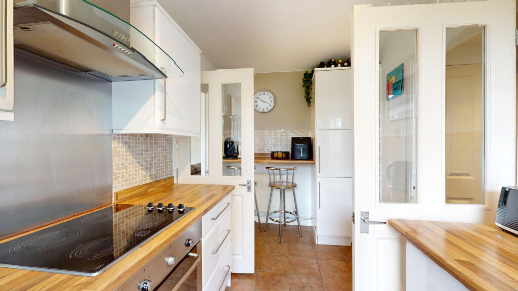 16-Foxhill-Court-06272025_133217