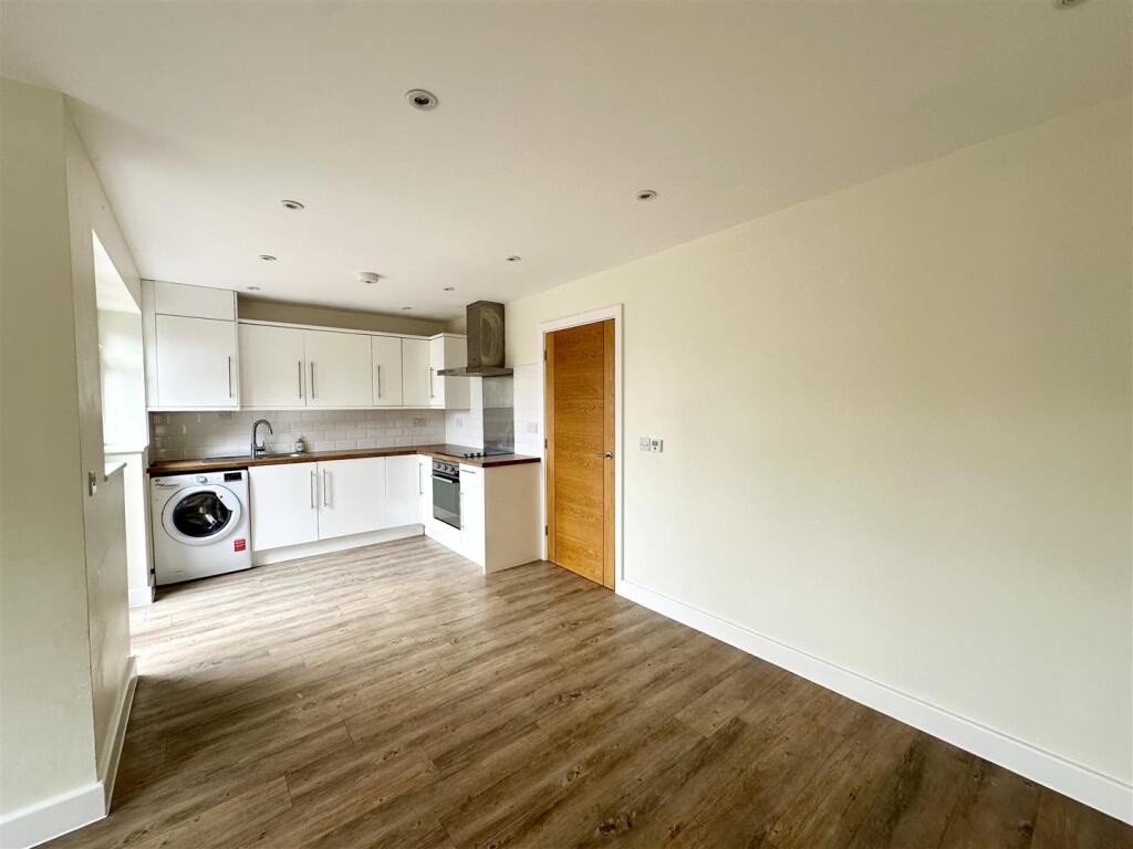 Open Plan Living/Kitchen/Dining Area