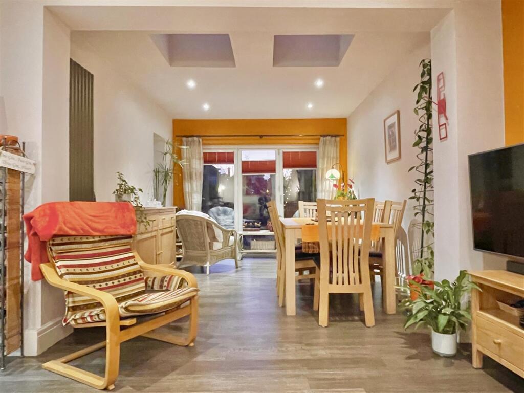 Open Plan Dining