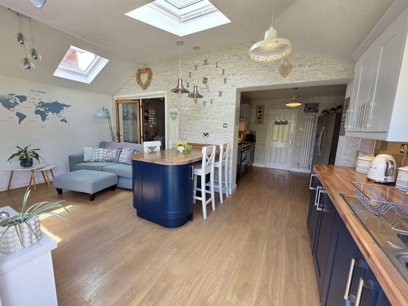 Kitchen/Breafast/Family Room