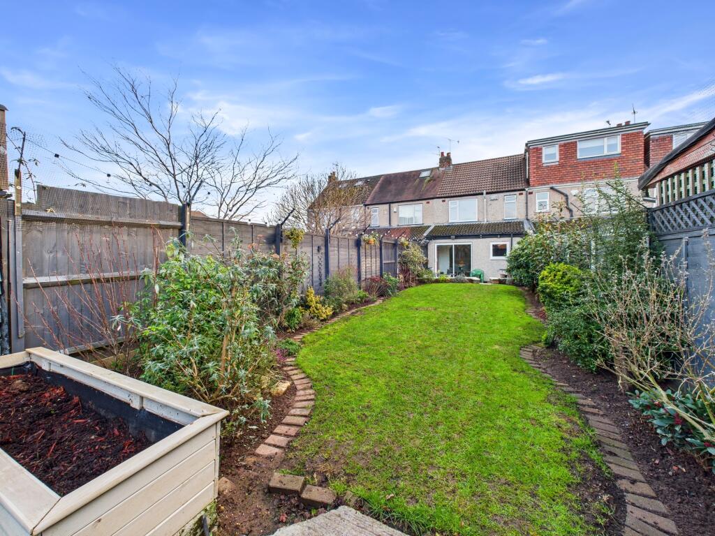 CAM05192G0-PR0193-STILL022