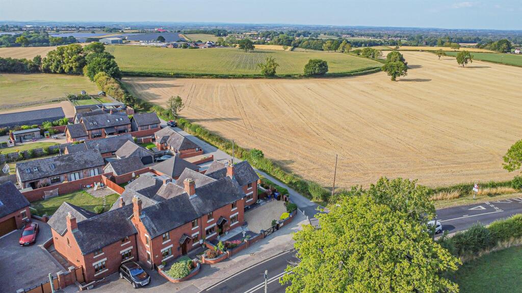 dji_fly_20250815_175040_711_1755276681346_photo_op