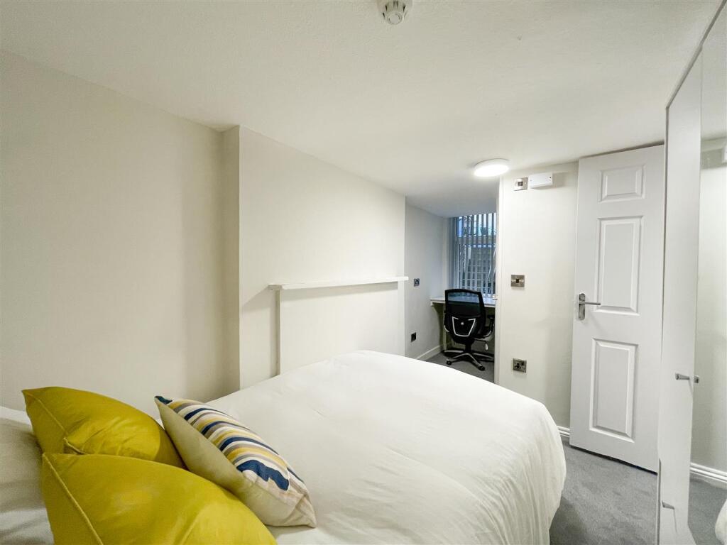 Flat 1_-6.jpg