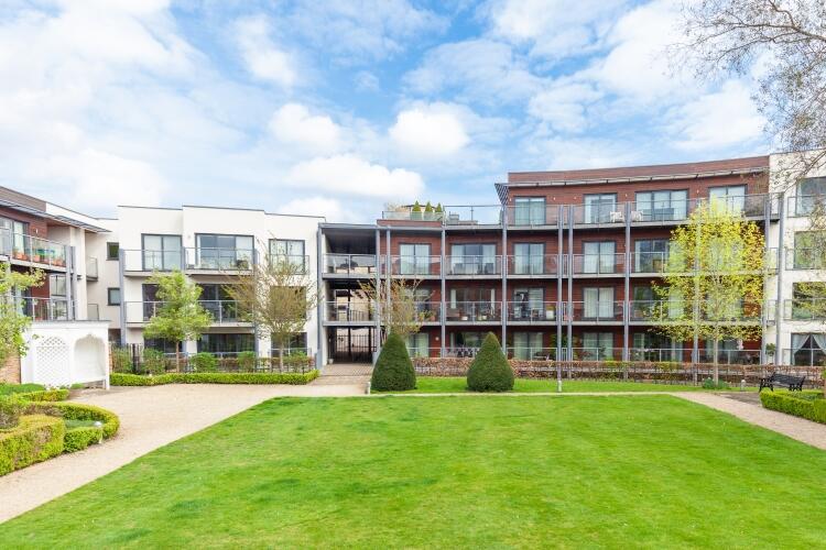 221993