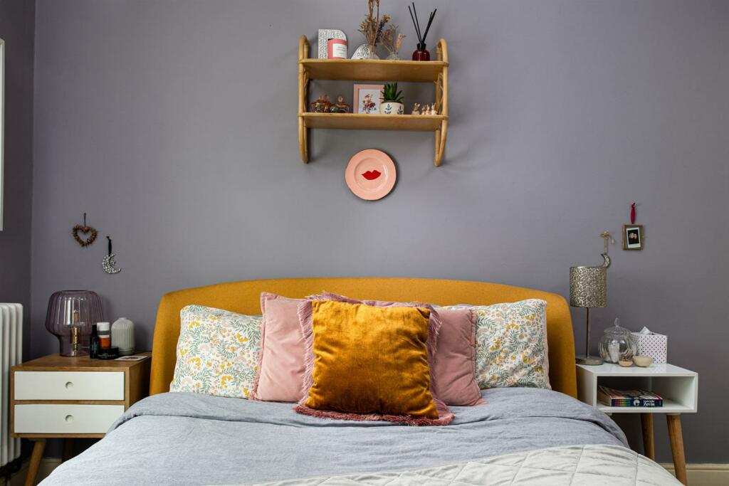 Bedroom_3.jpg