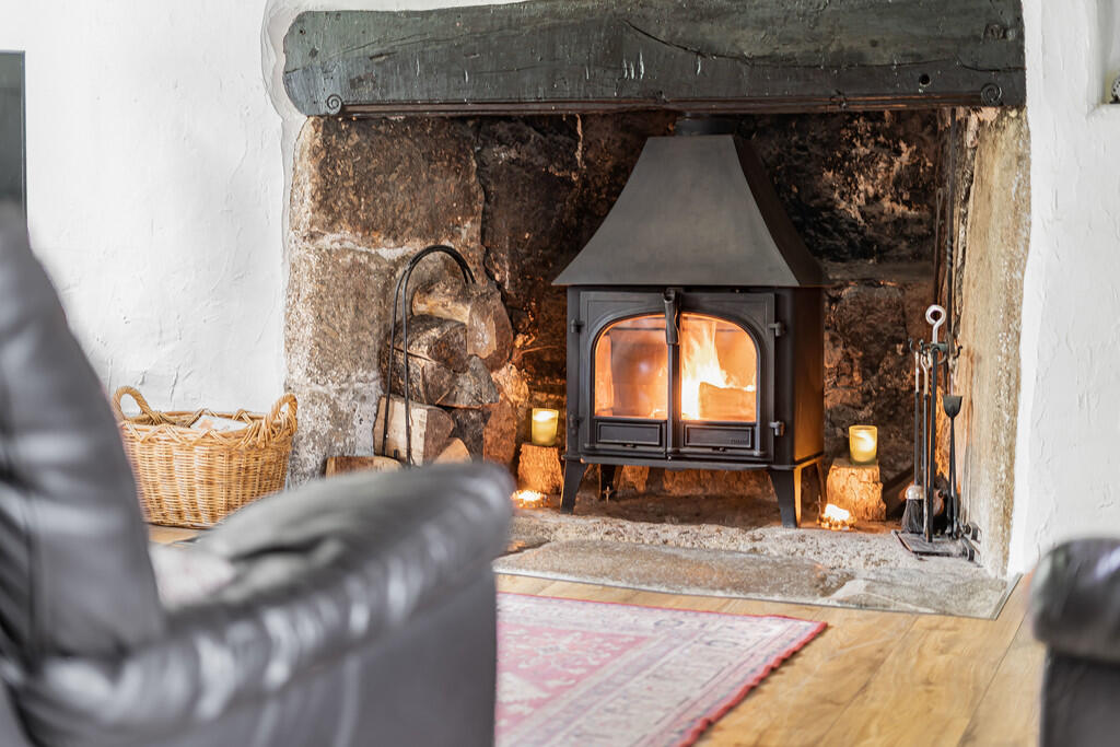 Living room firep...