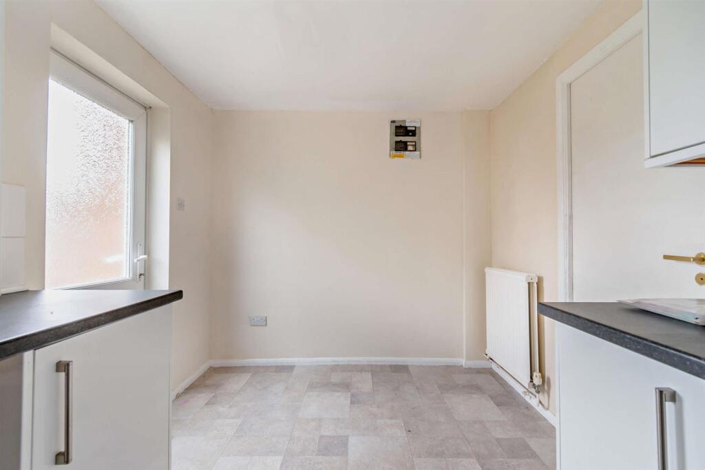 8666483-interior04-800.jpg