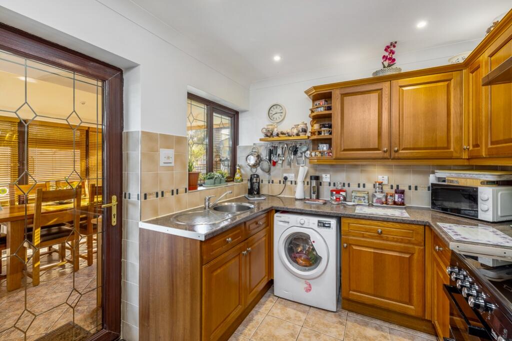 16 Clough Road (Holbeach)-16