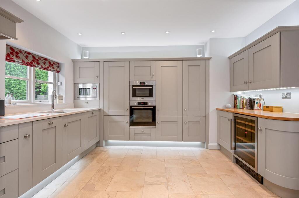 Beverly House WEB PH-60.jpg