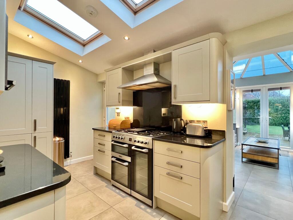 Kitchen dining room