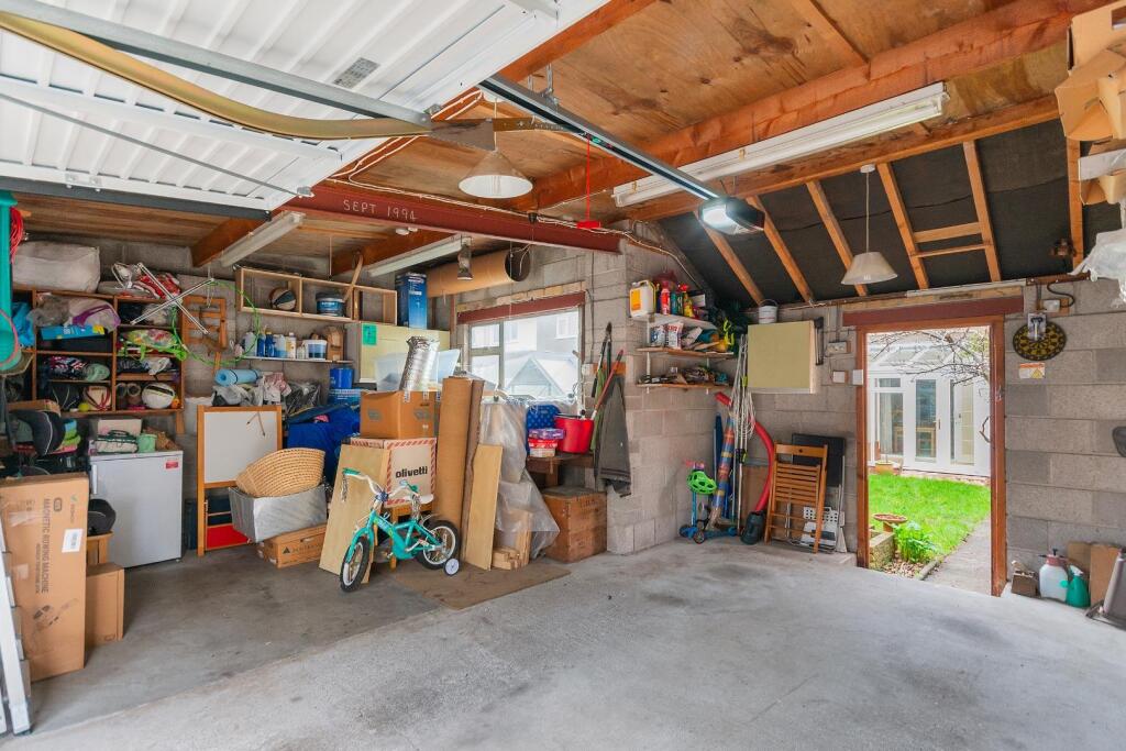 1F7A0HD - Garage A.jpg