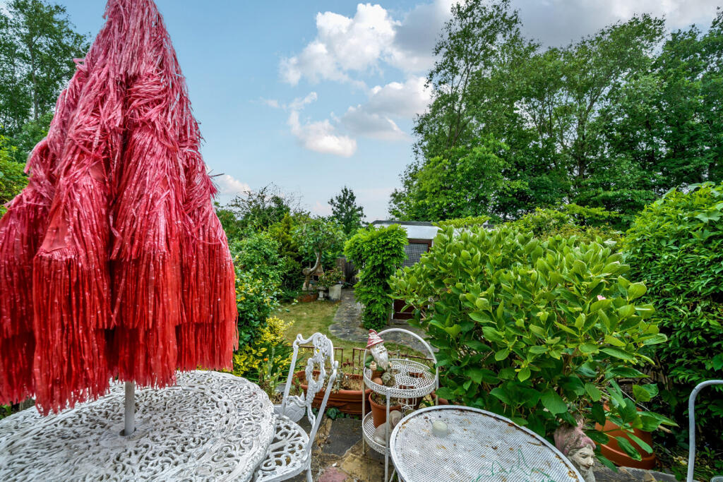 1295950-15-682b17...