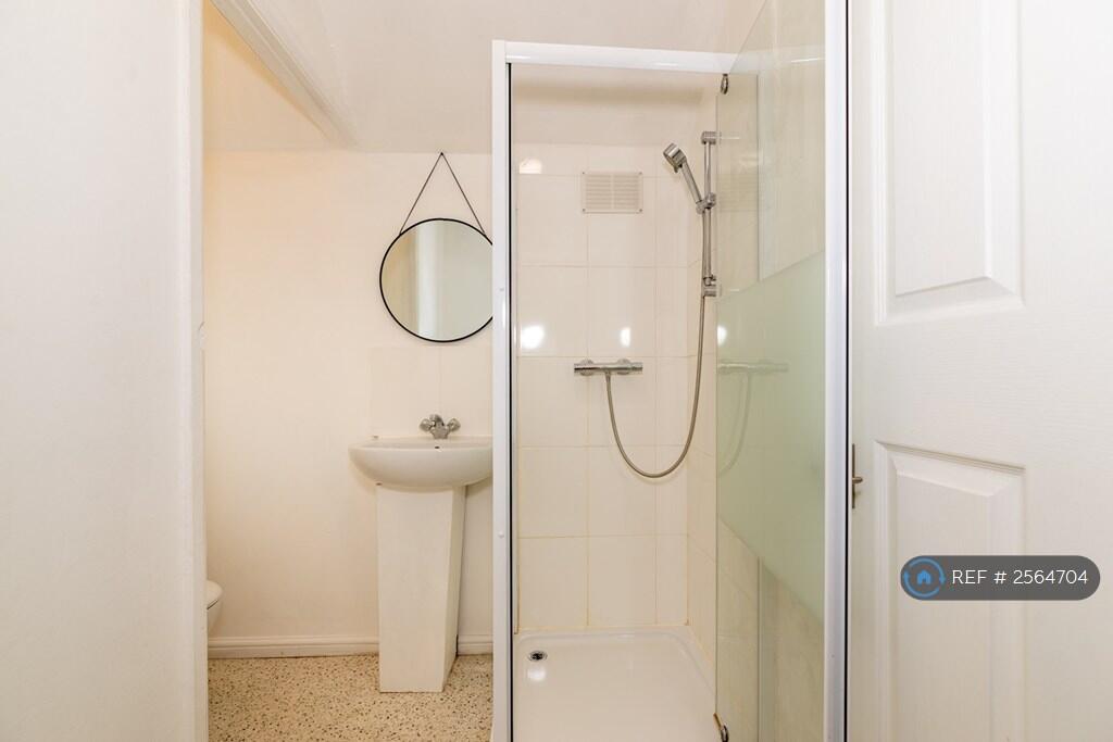 Upstairs Bathroom