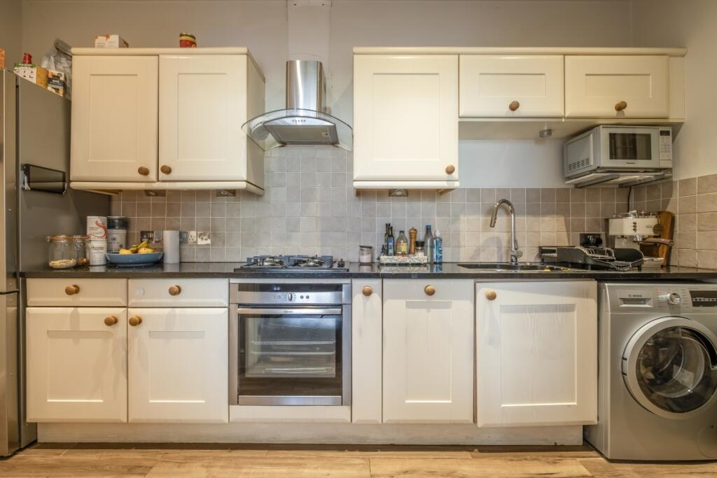 Flat-2-148-West-H...