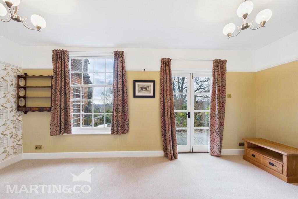 CAM01953G0-PR0140...