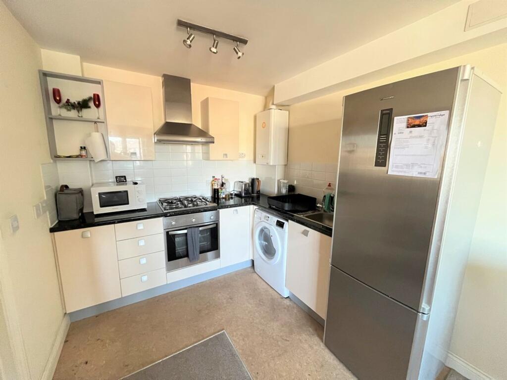 Kitchen area (a)
