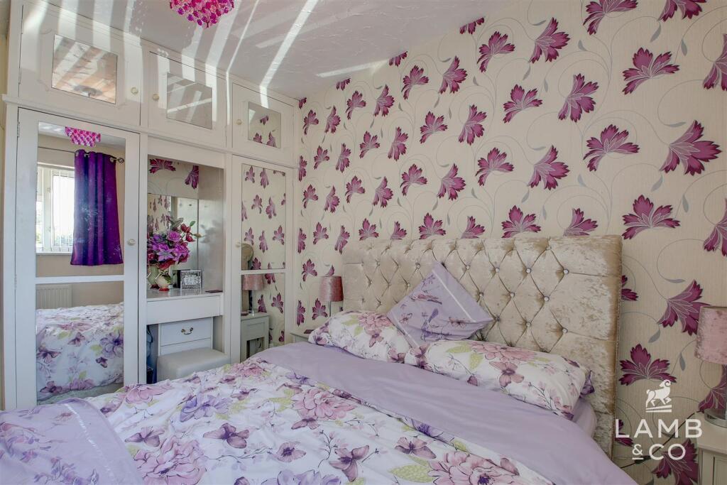 BEDROOM TWO