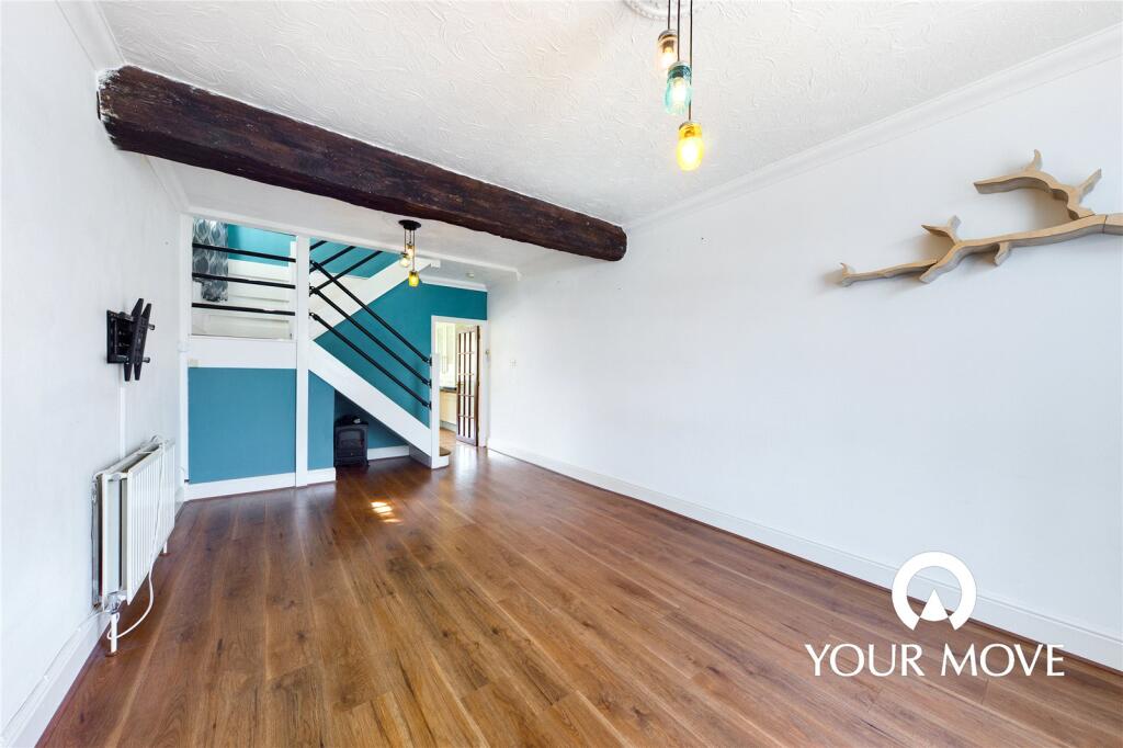 Sitting / Dining Roo